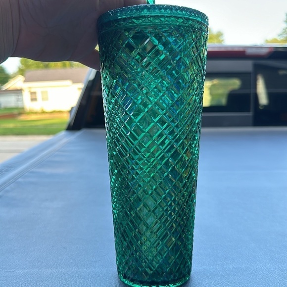 Starbucks Jeweled Iridescent Green Winter 2021 Venti Tumbler 24oz. - Picture 4 of 8